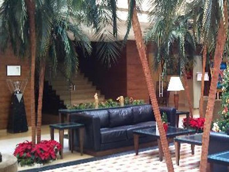 Ramada Plaza By Wyndham Beirut Raouche Hotel Exterior foto