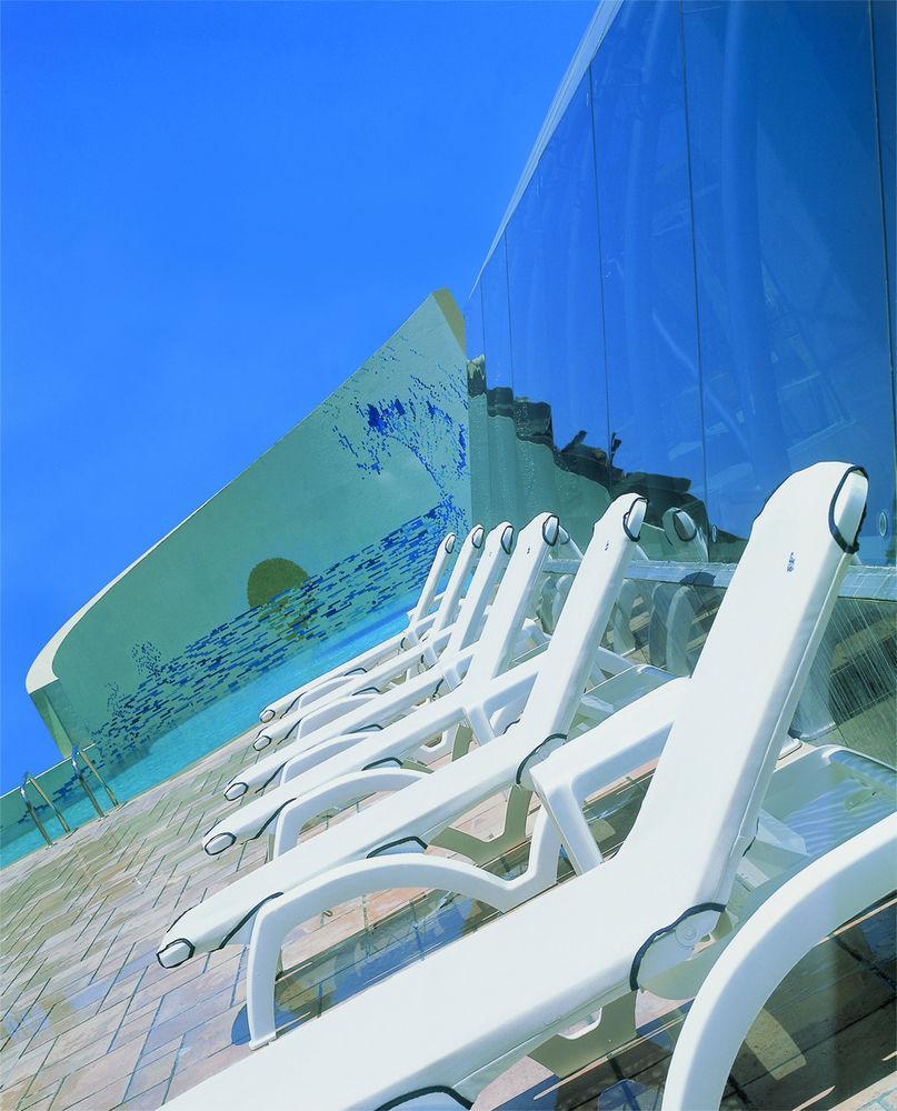 Ramada Plaza By Wyndham Beirut Raouche Hotel Exterior foto